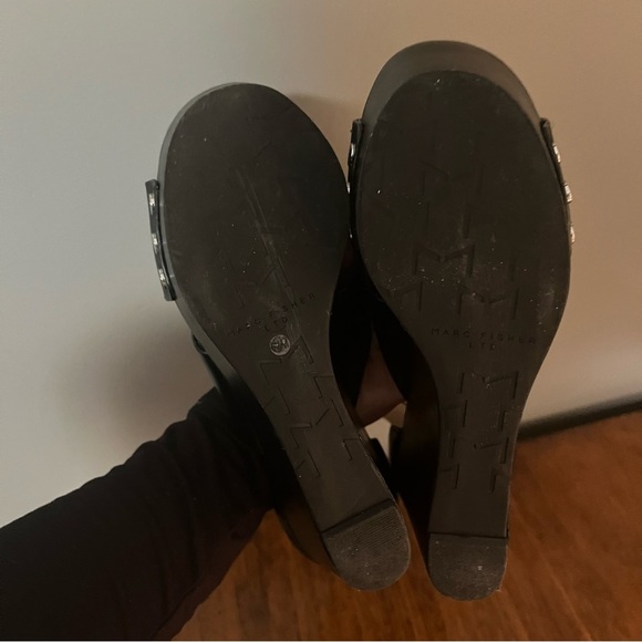 Marc Fisher Chic Black Leather Wedge Sandals. Women’s size 6.5 - Picture 13 of 13